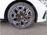 右フロント 245/45R19