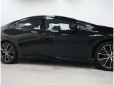 ドレスアップに効果があるモデリスタ製エアロパーツ装着車です。