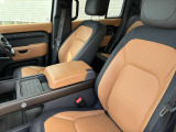 ディフェンダー 110 X ダイナミック HSE 3.0L D300 ディーゼル 4WD 