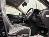 オイル・タイヤ交換などの日常整備などはもちろん、車検対応、事故や故障の修理対応など、様々な場面にてお客様をサポート致します。