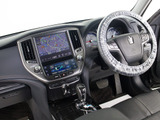 使いやすさや安全性を追求したステアリング周り!高級車ゆえにスイッチ類が多いのも特徴ですね!考え尽くされた配置ですぐに使いこなす事が出来ますのでご安心下さい!是非、体感してみて下さい!!
