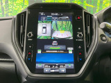 【マルチテレインモニター】車のフロントやサイドのカメラ画像を同時にモニター表示することで、悪路や狭い道を走行時でも周囲の状況確認ができ安心!本格SUVにうれしい装備です♪