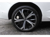 255/40R21タイヤ