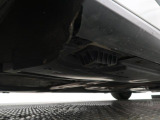 気になる中古車の下廻り。もちろん、納車時には整備スタッフによる点検を実施致しますので安心してご購入いただけます。