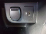 USB電源ソケットです。とても便利ですね!