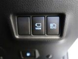 オートマチックハイビームとは、先行車や対向車のライトを認識し、ハイビームとロービームを自動で切り替える機能です。夜道の視界を確保します。詳細は販売店スタッフまでおたずねください。