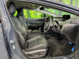 運転席シート廻りは使用感も少なく、良好な状態となっています。丁寧に使われていたことがよくわかりますね。