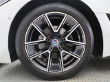 BMWならではの卓越した走りを支えるホイールと足回りです!