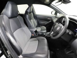 ゆったり室内で運転もしやすいです♪使い勝手の良い配置も考えられています!!