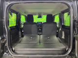 普段のお買い物や通勤、送迎等に十分な荷室スペースを確保しております。セカンドシートを倒すと、大きな荷物の積載も可能です♪