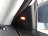 BSW(後側方車両検知警報)は、車線変更をするときに隣車線を走行しているクルマがいる場合に警報によってドライバーに注意を促すシステムです。
