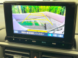 【バックカメラ】駐車時に後方がリアルタイム映像で確認できます。大型商業施設や立体駐車場での駐車時や、夜間のバック時に大活躍!運転スキルに関わらず、今や必須となった装備のひとつです!
