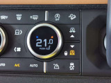 【電子制御エアサスペンション OP価格341,000円】ドライブモードを選択するとモードにあった車高になりお客様の負担を軽減致します。オプション内にアダプティブダイナミクスも含まれます。