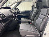 【車内ルームクリーニング済】専門スタッフにより車内はきれいにルームクリーニングを行っております。