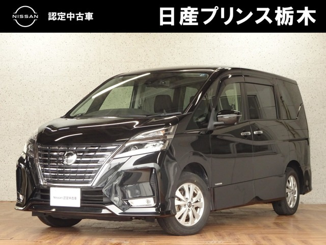 セレナ 2.0 ハイウェイスターV 4WD 