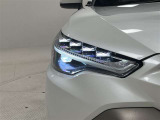 Bi-BeamLEDヘッドランプで夜間走行時の安心感が違います!左側のヘッドライトレンズ表面に剥がれがありますので、御来店時にご確認ください。