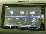 CDやラジオ、Bluetooth Audioなどの選択肢が画面に並び、使いたい音源を確認しやすい表示です。項目を見ながら選べるため、普段の移動中も好みに合わせて音楽を楽しめます。