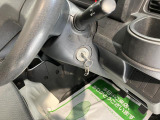車両状態証明書修復歴の有無も一目瞭然。機能や内装・外装、走行距離、修復歴の有無をチェックし、クルマの状態を10段階にした車両状態証明書。数字や記号を使ってわかりやすく表示しています。