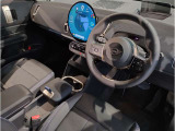 ミニ独特のゴーカートフィーリングと呼ばれる軽快なハンドリングはAT車、MT車のどちらでも楽しめます。