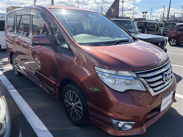 セレナ 2.0 ハイウェイスター S-HYBRID 修復歴無し