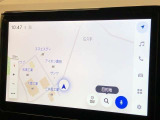 コネクティツドナビです。初度登録より5年間は通信によりいつでも地図データは最新の状態でお使い頂けるので快適です♪