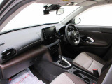 ダイハツのお店では、ダイハツ車を知り尽くしたプロフェッショナルが、専用の診断機器を使って各システムを点検しております。