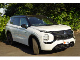 アウトランダー PHEV 2.4 ブラック エディション 4WD 