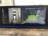 トップビューカメラ前後クリアランスソナー付なので、駐車が苦手な方でも安心です。ガイドの表示・非表示も切り替え可能です