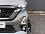 ◆◆◆アダプティブLEDヘッドライト・LEDフォグランプです。シャープな白光色のLEDランプを採用しました。