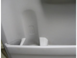 後席ドアのドリンク収納です。