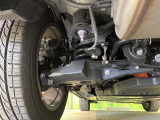 お車を安心してお乗りいただく為には、足回りの定期点検が欠かせません。サービスサポート(有償保証)では無料点検もご提供しており、安心のカーライフをお過ごしいただけるサポート体制が整っています。
