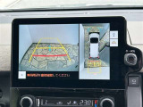 バックガイドモニターで、後方を確認しながら安心して駐車することができます。運転初心者も熟練者も必須の機能ですよ!