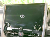 【12.3インチワイドナビ】高級感とインパクトのある大型ワイドナビを装備。各種オーディオ操作はもちろん、横長ワイド画面でのマップ2分割表示など、利便性も高いナビです♪