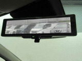 スマートルームミラー★車両後方のカメラ映像をミラー面に移して、いつでもクリアな後方視界を確保します♪