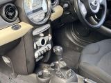 ミニ クーパーSの細部まで分かりやすく撮影。車両状態について丁寧にご説明します。
