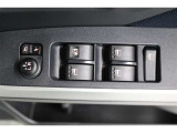 運転席はオート機能付のパワーウィンドウです!