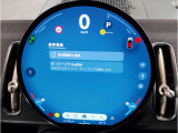 【メーターパネル】最も重要なスピード・メーターとタコ・メーターとを共に同じ位置に最大限の大きさで配置。ドライビング中のドライバーの視線を可能な限り逸らす事無く安心安全なドライビングをしてもらう拘りです
