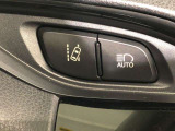 【TOYOTA SAFETY SENSE】走行中に前方の車両等を認識し、衝突の可能性がある時は警報音とブレーキで衝突回避と被害軽減をアシストしてくれます。
