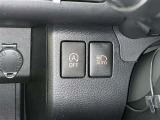 アイドリングストップ機能がついているので、停車時にエンジンを止めて燃料消費を抑えます。環境にもお財布に優しいですね♪