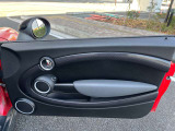 ミニ クーパーSの細部まで分かりやすく撮影。車両状態について丁寧にご説明します。