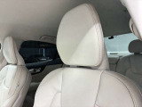 遠方でお車をご覧いただけないお客様にも安心してご検討いただける様、第三者査定機関にて、車両のチェックを行っております。
