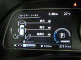 デジタル表示スピードメーターです。  走行距離 27414km ★映し出さ多彩な情報が、快適なドライブをサポートします。