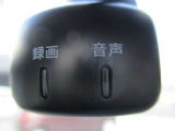 映像と音声で運転を記録してくれるので万が一の時にも安心です。