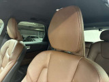 私たちは、お客様のこだわりに合ったお車をご提案します。ジースクエア=車のあるライフスタイルを演出するセレクトショップです。