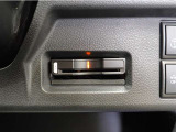 高速道路の料金所をスムーズに通過できるETC車載器♪※別途セットアップ料金を申し受けます。