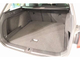 この度は数ある中から弊社認定中古車をご覧いただき誠にありがとうございます。スペースの都合上、店舗で展示していない場合がございますの事前にお問い合わせくださいませ。