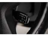【オートクルーズコントロール】搭載。アクセル操作なしでも車が自動でスピードを保ってくれる機能です長距離の高速は楽々です
