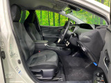 運転席シート廻りは使用感も少なく、良好な状態となっています。丁寧に使われていたことがよくわかりますね。