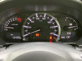 速度計や燃料計などが一か所に集まり、必要な情報を運転席から確認しやすい配置です。走行中に視線を大きく動かさず、車両の情報を把握しやすいのが魅力です。