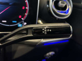 メルセデス・ベンツの定める厳しい基準をクリアしたお車のみをご案内させて頂きます。納車前整備はメーカー規定に基づき100項目以上にも及ぶ点検を熟練のメカニックによって行いご納車させて頂きます